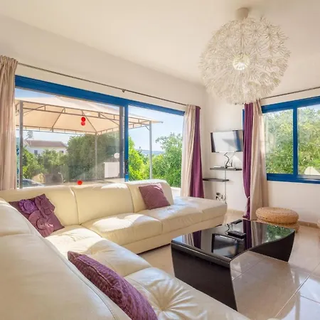 Charoula Tessera Polis