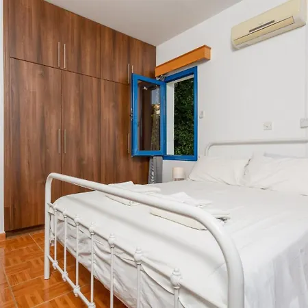 Villa Charoula Tessera Polis