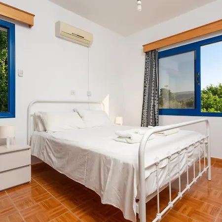 Villa Charoula Tessera Polis